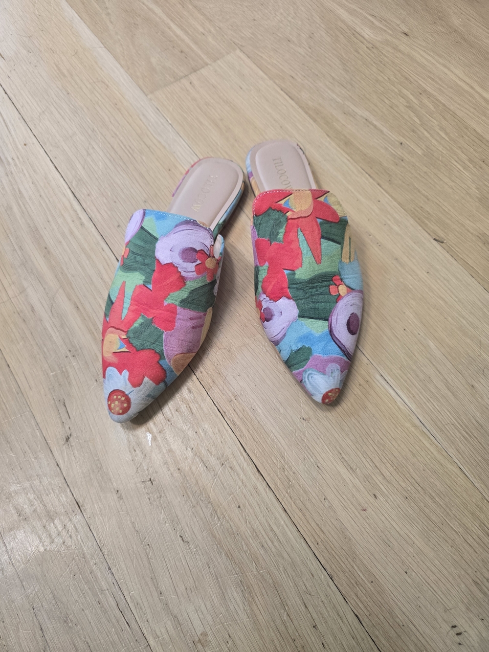 Floral Pointed-Toe Slip-On Mules in Multicolor